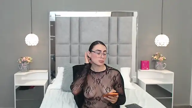 MartinaaFit élő XXX-chatje