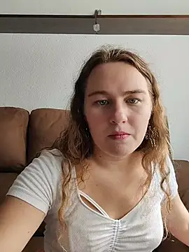 NensysFourets' Live XXX Chat