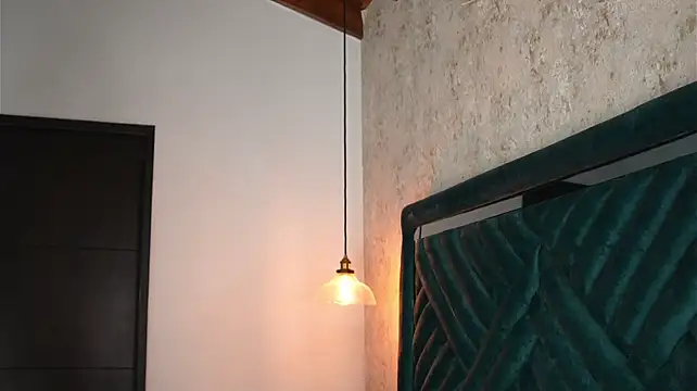 Sofi_Moreno: απευθείας συνομιλία ΧΧΧ