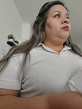 Charlott-1's Live XXX Chat