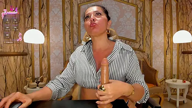 XXX chat uživo modela Agata_Jade