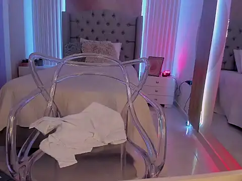 RebecaJoness1 - Gently rub my Pussy