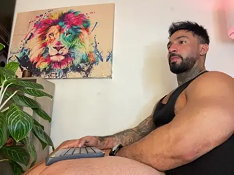 Miller_dominant live XXX chat