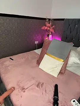 EvieBliss - Can you make me cum ?