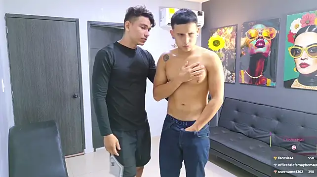 XXX chat uživo modela Masters_sexx