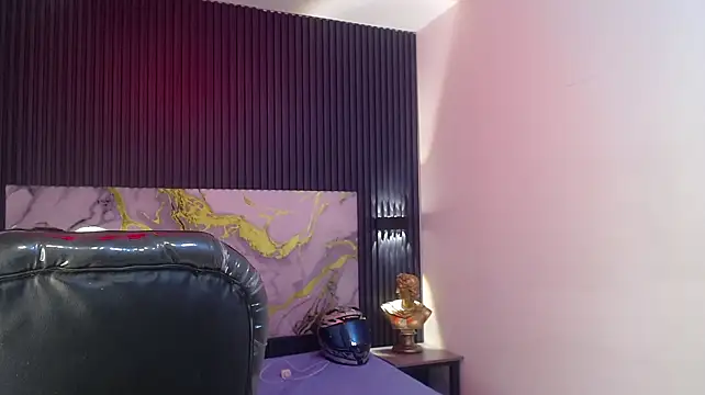 XXX chat uživo modela Eliot_rizzo