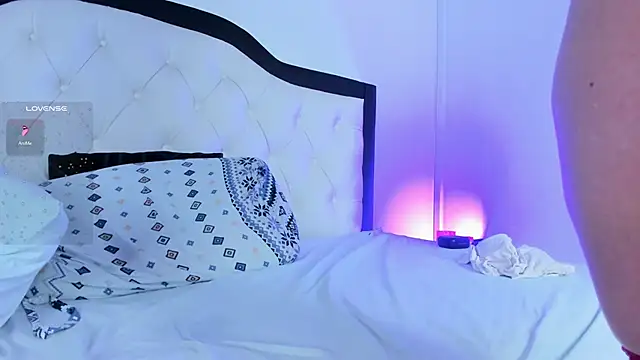 Chat +18 de Miriam_milf ao vivo