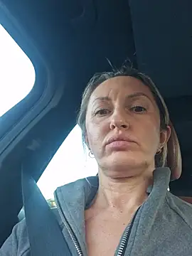 Czat XXX na żywo – Miss____Mia_