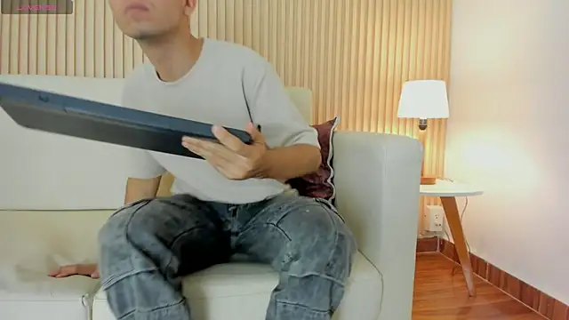 แชท XXX สดของ Dante_lux_
