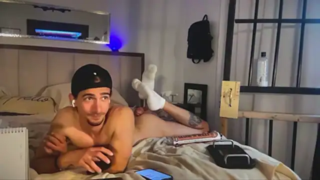 Chatroom XXX en direct de DylanBrook