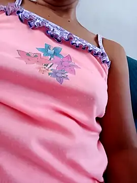 adairamars Adlı Modelin Canlı XXX Sohbeti