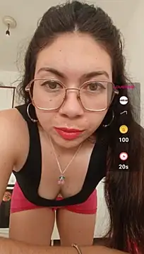 Mia_essence XXX чат на живо