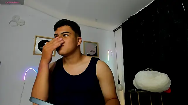 Patrick_Smith_ Chat XXX live