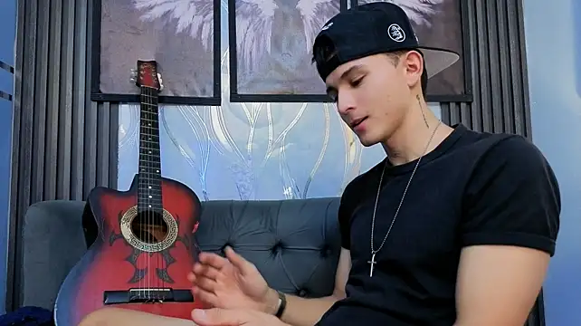 Axel_Ryder élő XXX-chatje