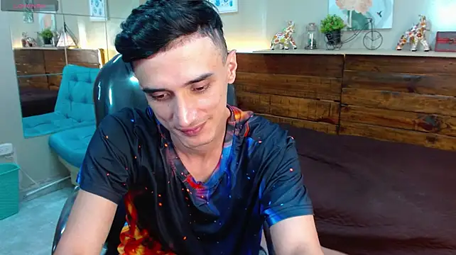 FelipeFriendly Chat XXX live
