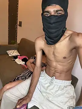 sexy_palli Adlı Modelin Canlı XXX Sohbeti