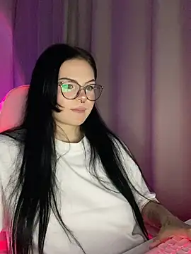 DarkAlice Adlı Modelin Canlı XXX Sohbeti