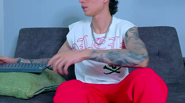 BryanGrey__ – Naživo XXX chat