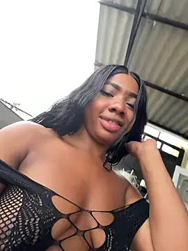 Chat +18 de Niyirey1 ao vivo