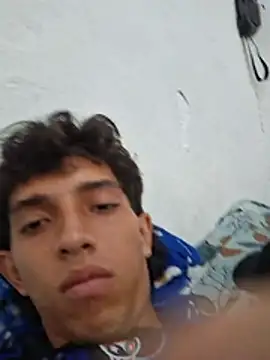 Noscay Adlı Modelin Canlı XXX Sohbeti