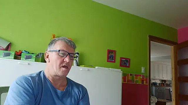 capitaine111 élő XXX-chatje