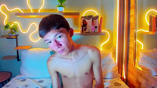 แชท XXX สดของ Alan_Madisson