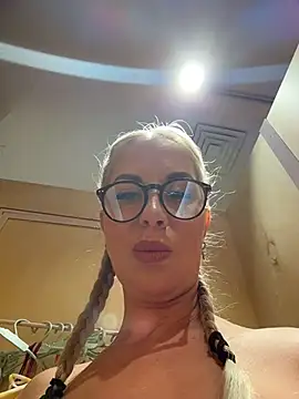 LisaMurr Chat XXX live