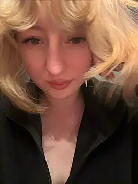 RonnieKiss 即時 XXX 聊天