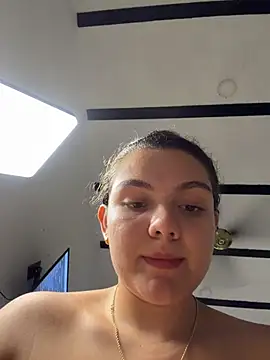 Eva_stark10 Adlı Modelin Canlı XXX Sohbeti