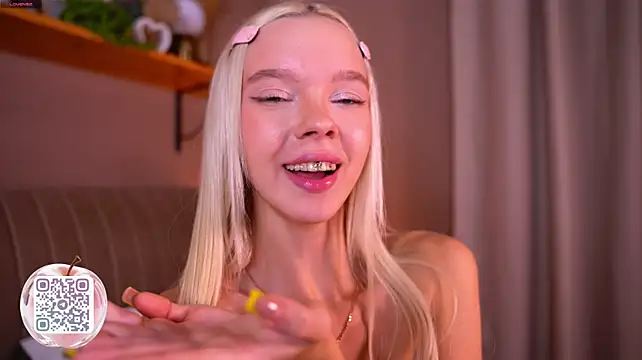 צ'אט XXX בשידור חי של TastyTiffy