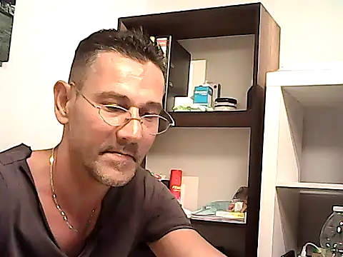 mastercharisma35 – Live XXX-chat