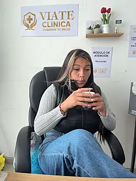 LIZ-06_ Chat XXX in diretta