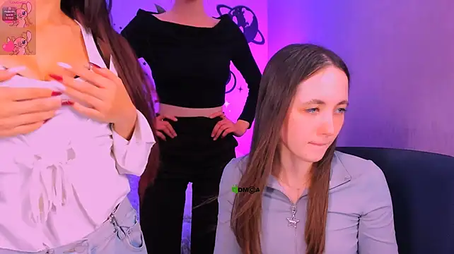 bella_dornn Webbikameraesitys