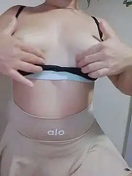 Martinarizzy Adlı Modelin Canlı XXX Sohbeti