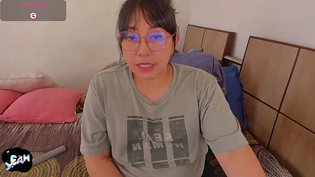 ella_harry Adlı Modelin Canlı XXX Sohbeti