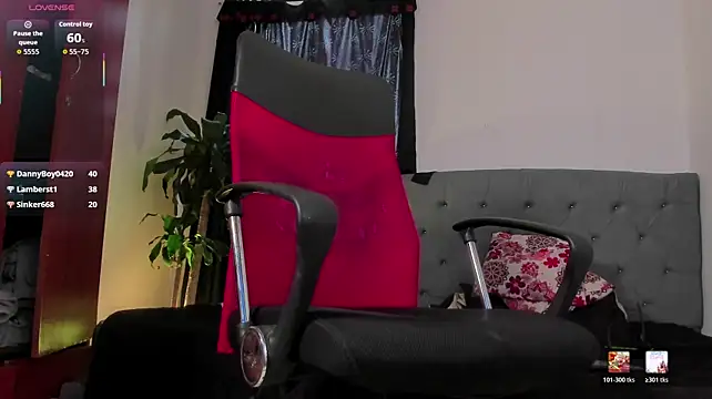 MaximusClark Chat XXX live