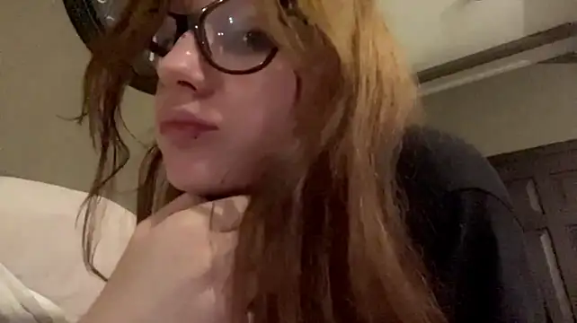 FlaviaDevost - play with hard nipples under my top