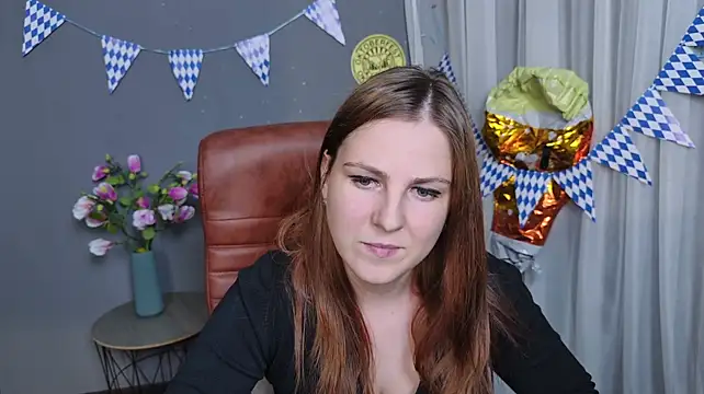ElizabethGlow live XXX chat
