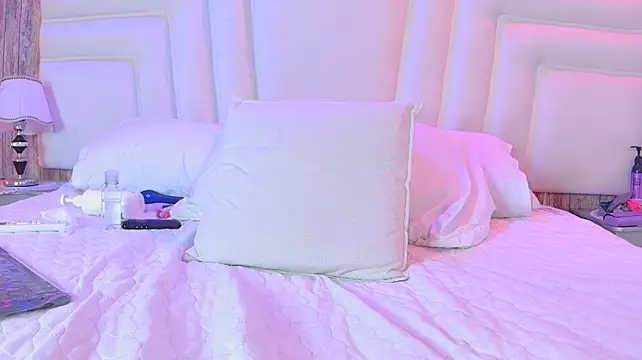 AmeliaRose - Ride Dildo On Pillow and Show Boobs