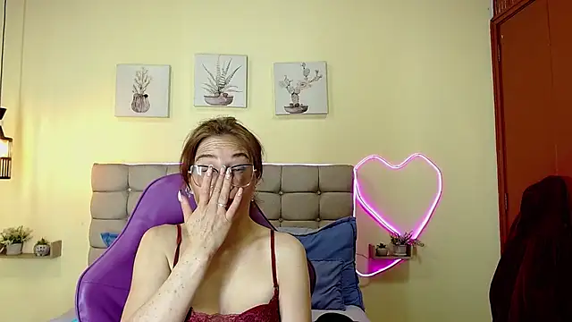 _naomi_s - oil in my body