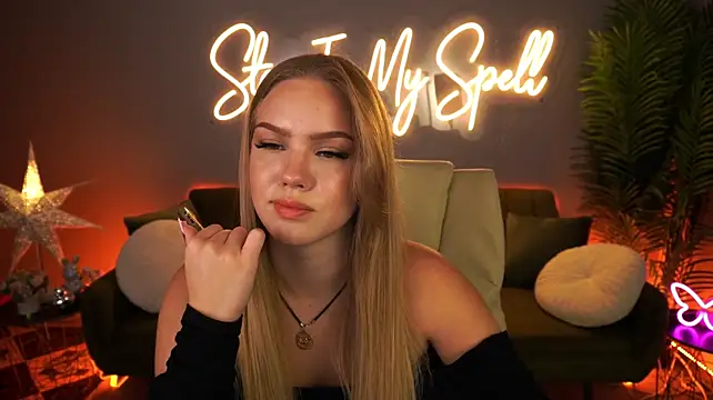 CelesteNoir live XXX chat