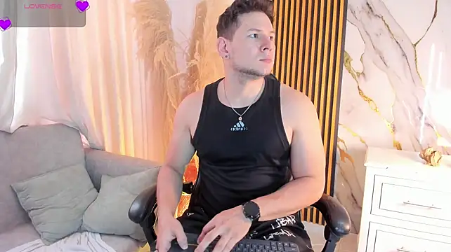 Izui_Pierce's Live XXX Chat