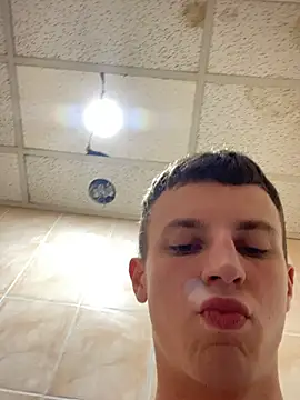 Pokazy przed kamerką – EvgeniiUszhin