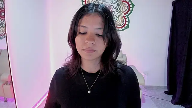 XXX chat uživo modela Candy_fox_19