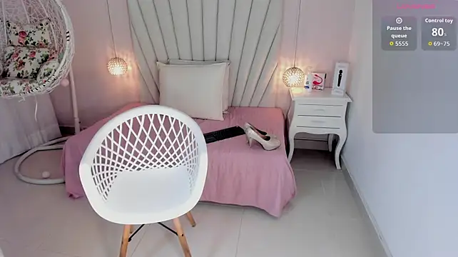 Chat +18 de Greymarii ao vivo