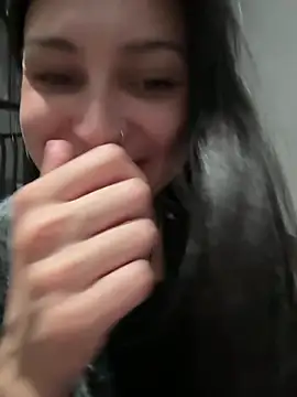 Chat XXX ao vivo de lunalovelee