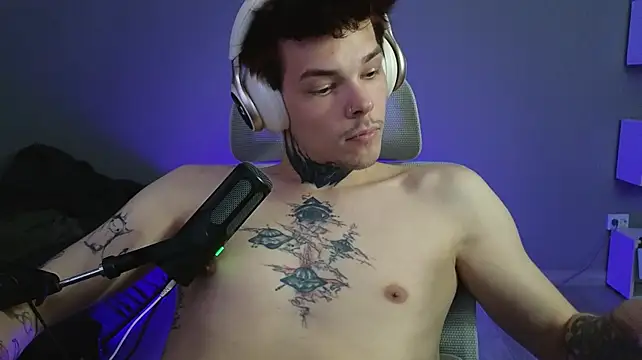 DENIS_HEREのライブXXXチャット