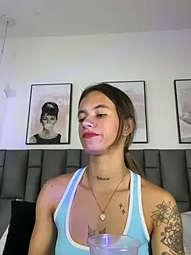 Chat +18 de JuliaColemann ao vivo
