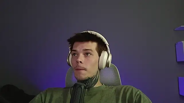 DENIS_HERE Live XXX Chat