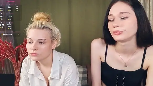 KaleyMahunik - shoulder kisses